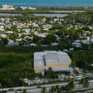 A town with various roof colors, emphasizing the role of roof color in energy efficiency.